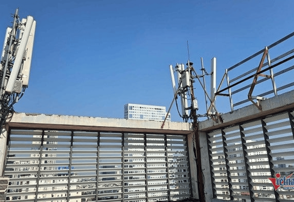 Construction of Mobile Information Transmission Stations in Nam Dinh